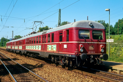 425 122-9 - Gingen (Fils) - Foto