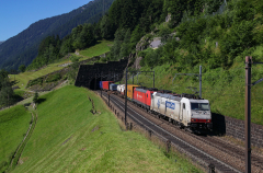 185 581-6 XRAIL - Wassen (Gotthard)