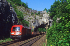 182 005-9 - Etterzhausen-Felsentor